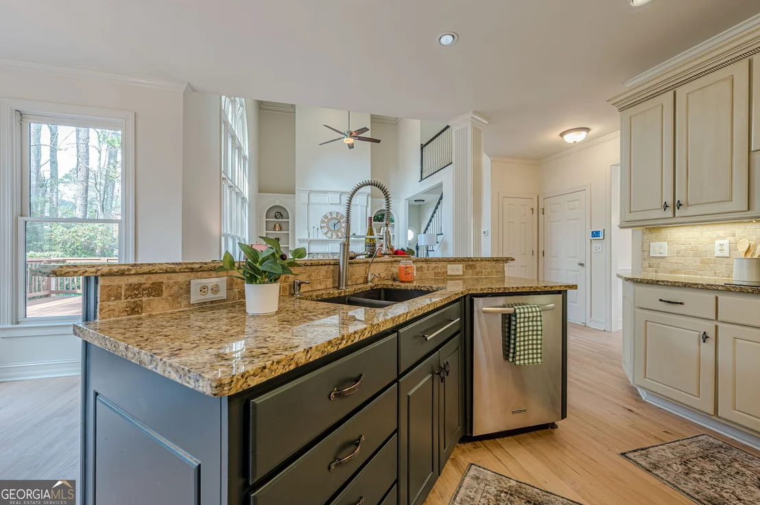 Photo of 6270 Deerwoods Trail