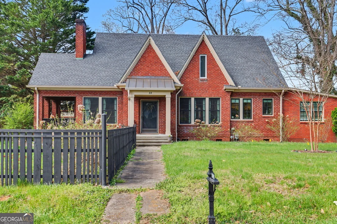 Photo of 33 Maple Street