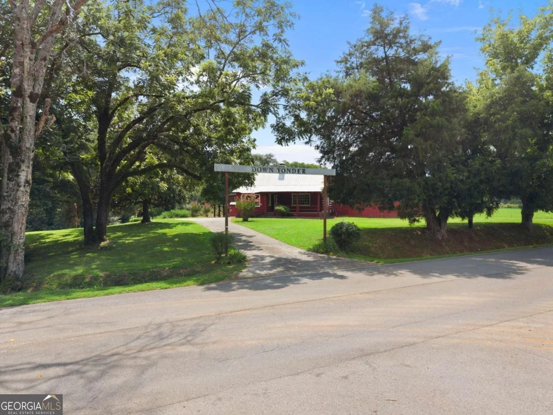 Photo of 2059 Cave Spring Road