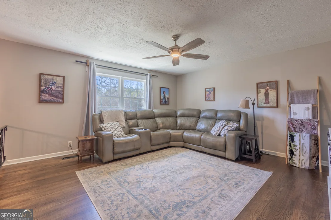 Photo of 5630 County Road 13
