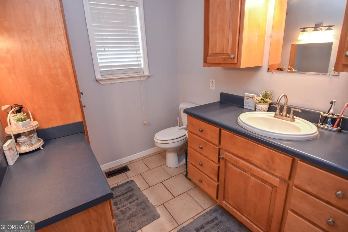 Photo of 1579 Van Buren Road