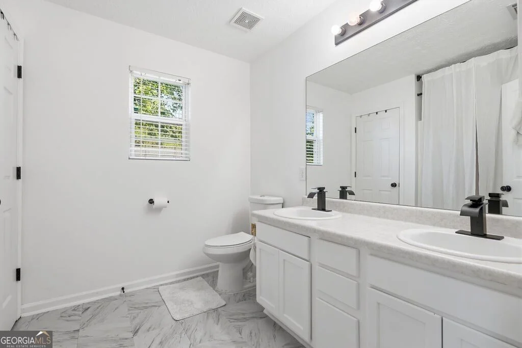 Photo of 605 Maple Forge Drive