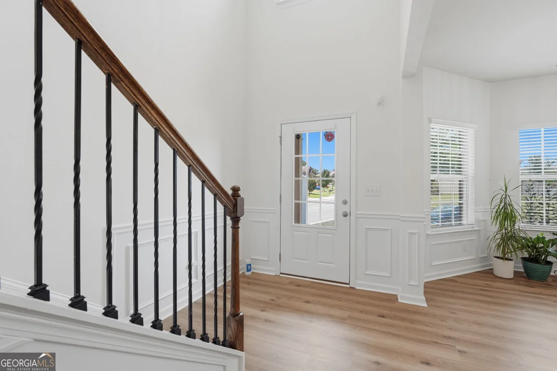 Photo of 5565 Banner Boulevard