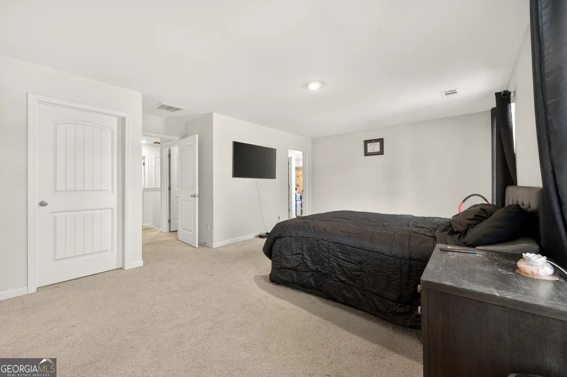 Photo of 401 Hughes Lane