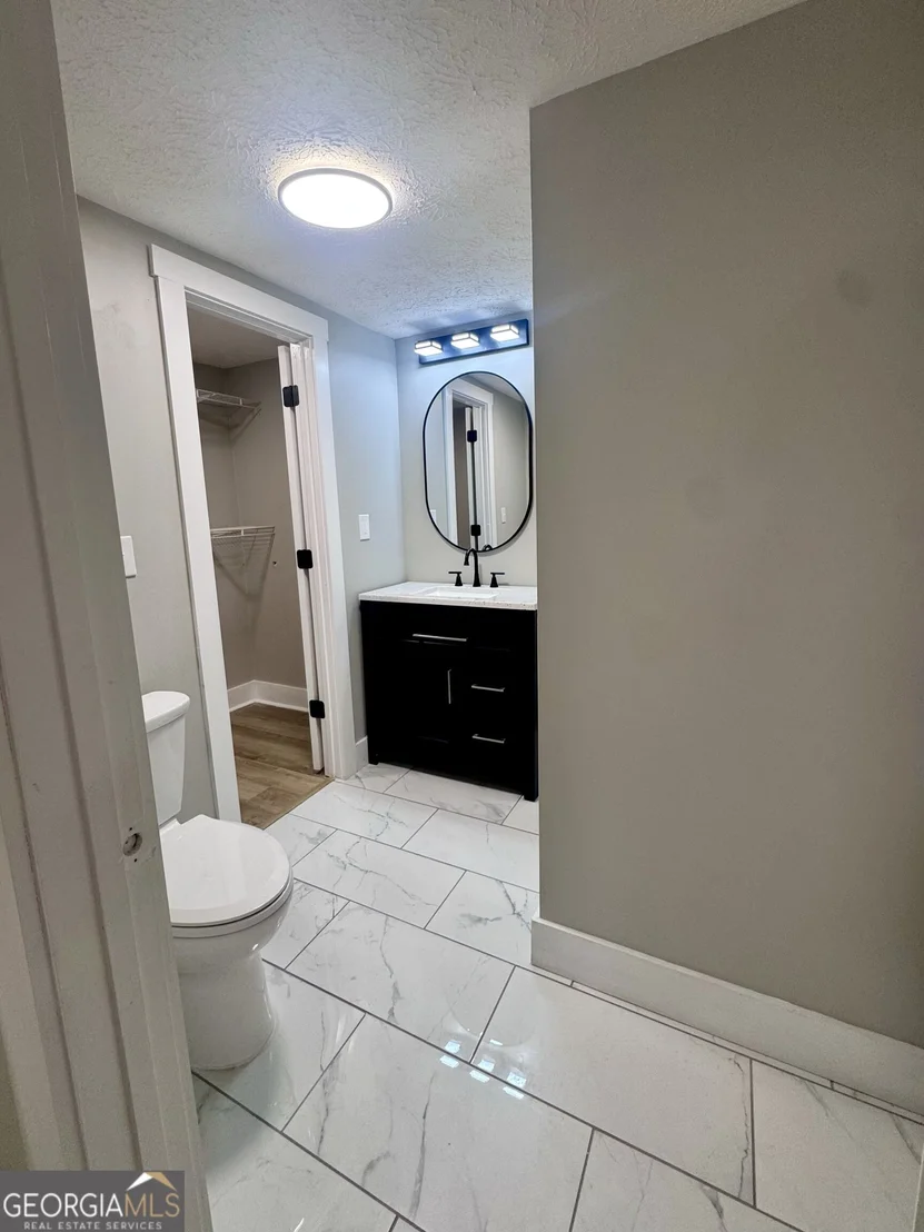Photo of 855 Emerald Street