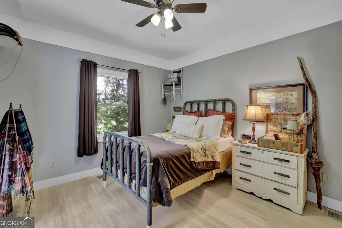 Photo of 219 Raven Cliff Road