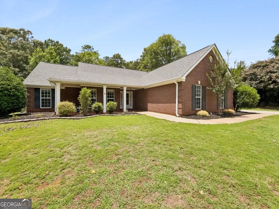 Photo of 210 Lexington Circle