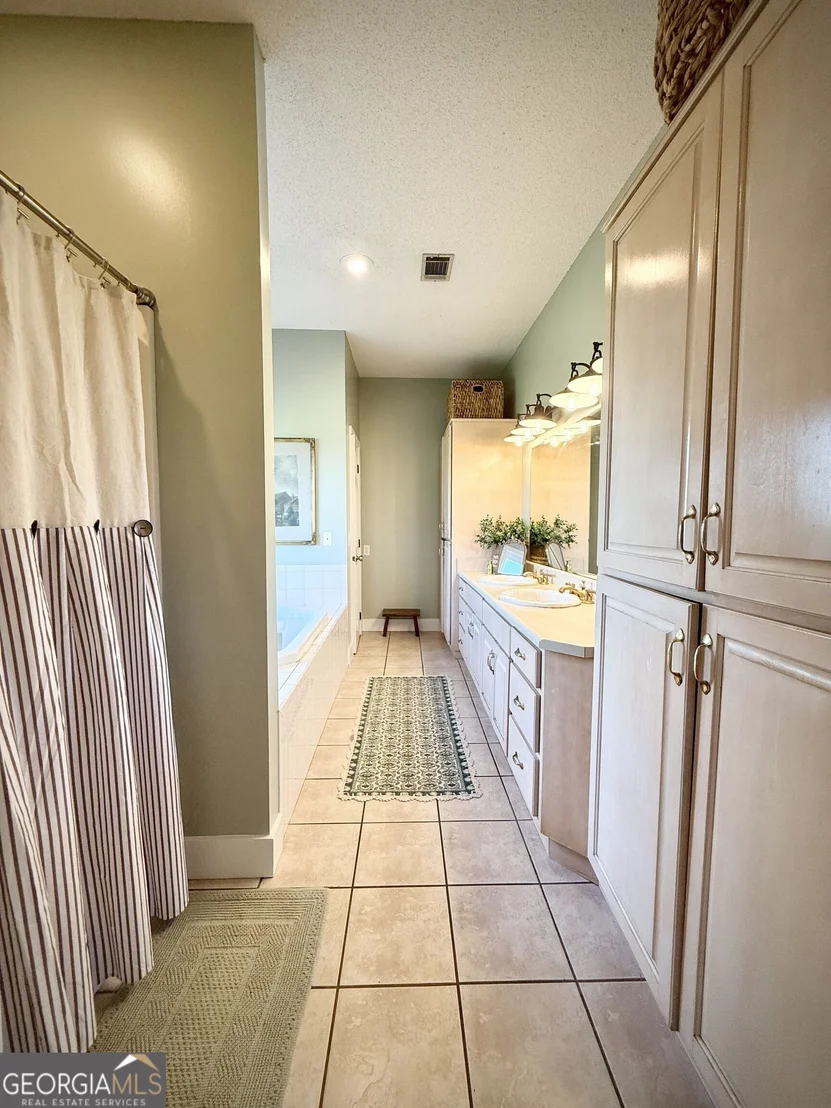 Photo of 2495 Broxton Highway