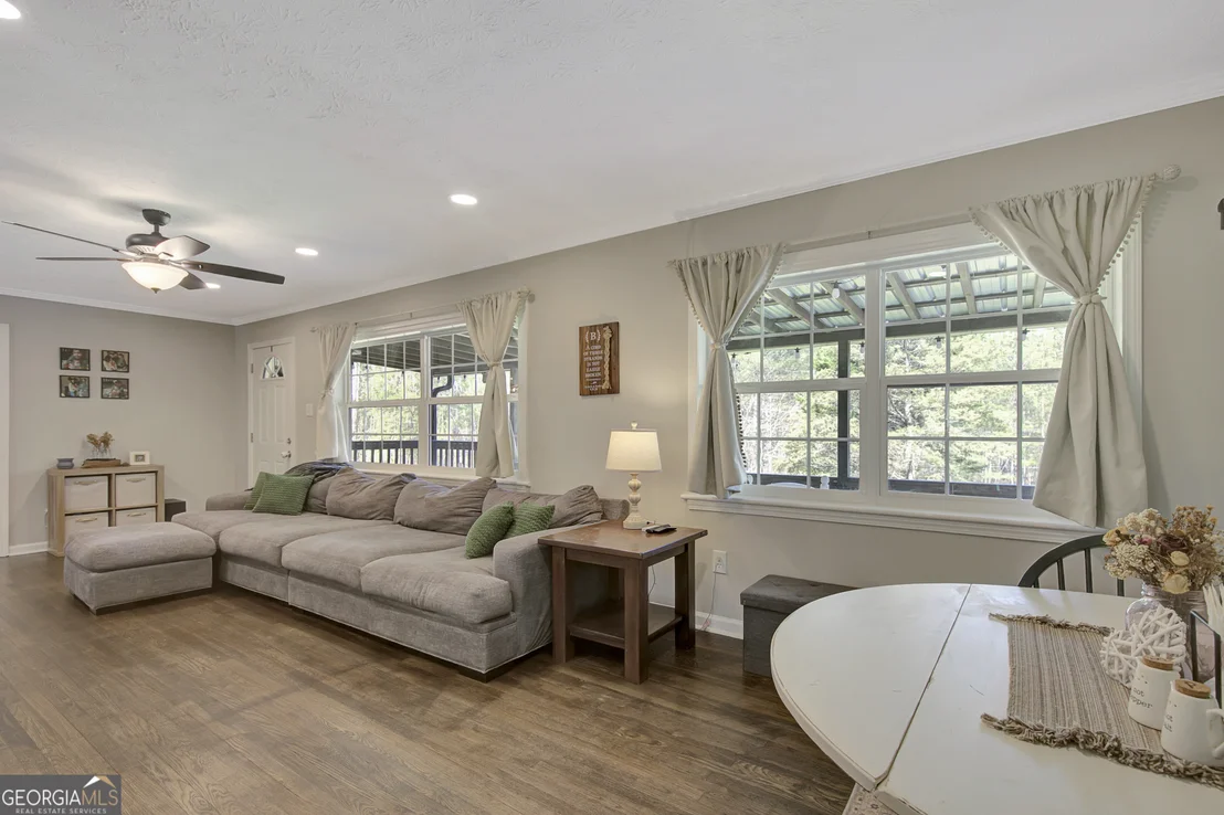 Photo of 1646 Ferry Road