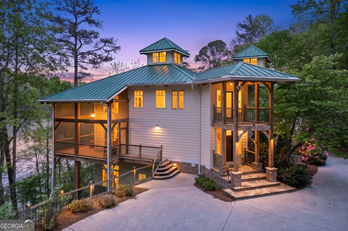 Photo of 8990 Fields Way