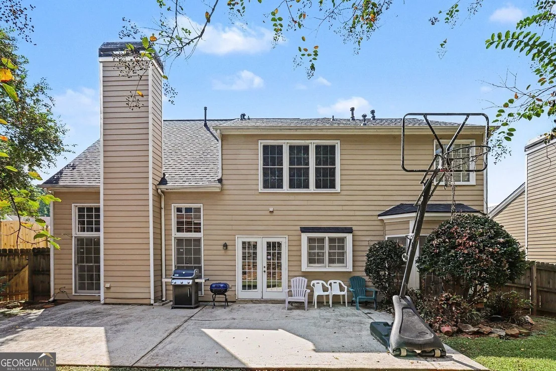 Photo of 3725 Longlake Drive