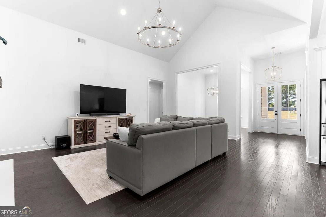 Photo of 207 Yale Circle