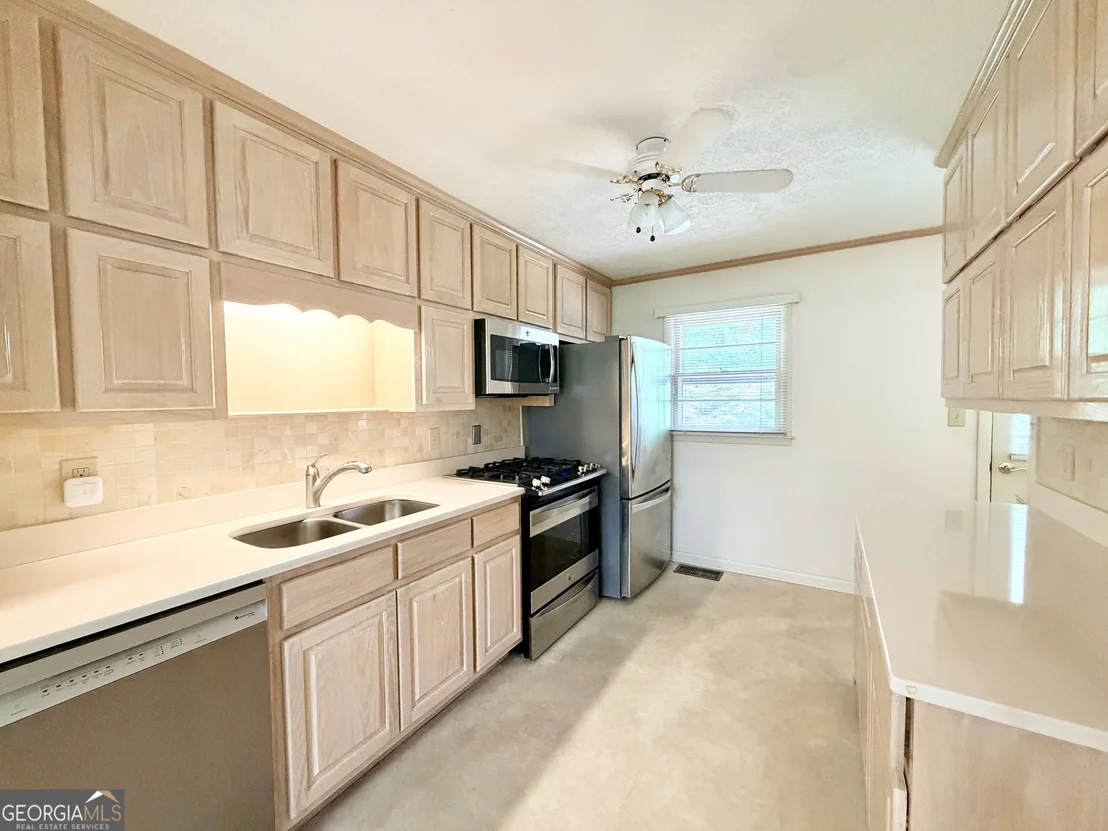 Photo of 345 Elliott Road