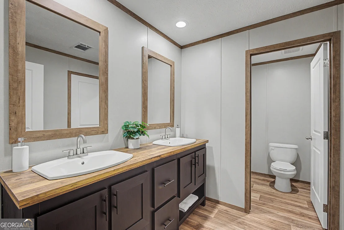 Photo of 416 Cook Road