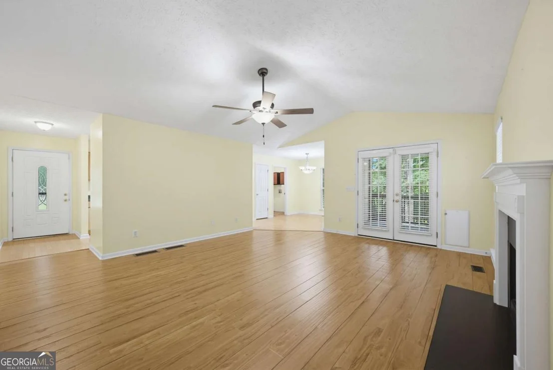 Photo of 320 River Chase Drive