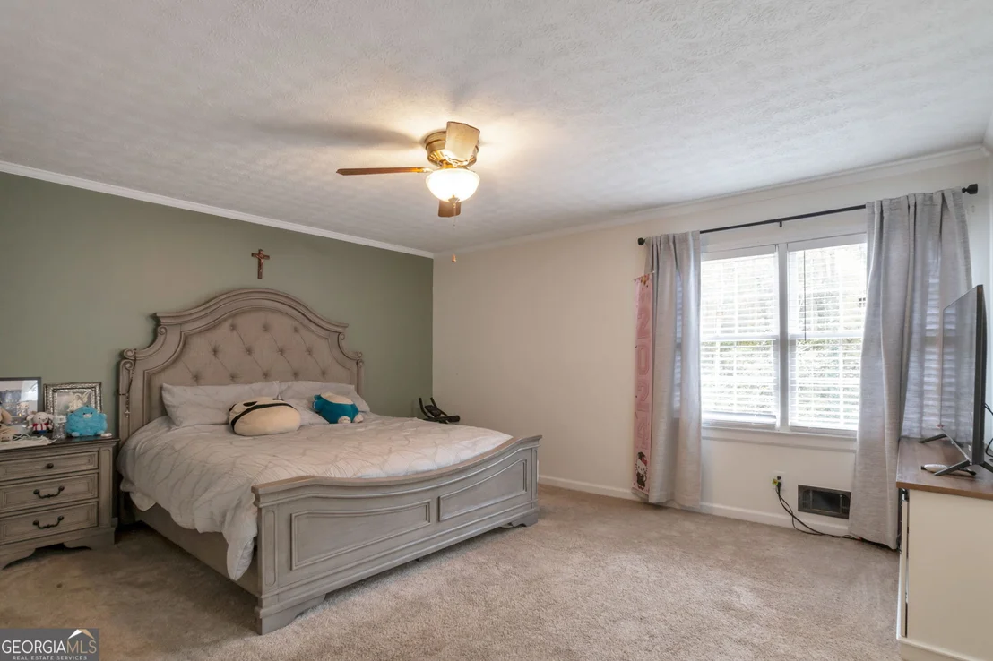 Photo of 1210 Brookside Drive NE