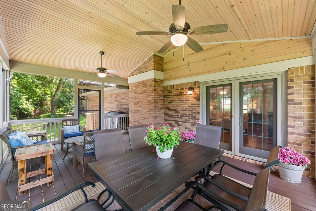 Photo of 290 Cochran Drive