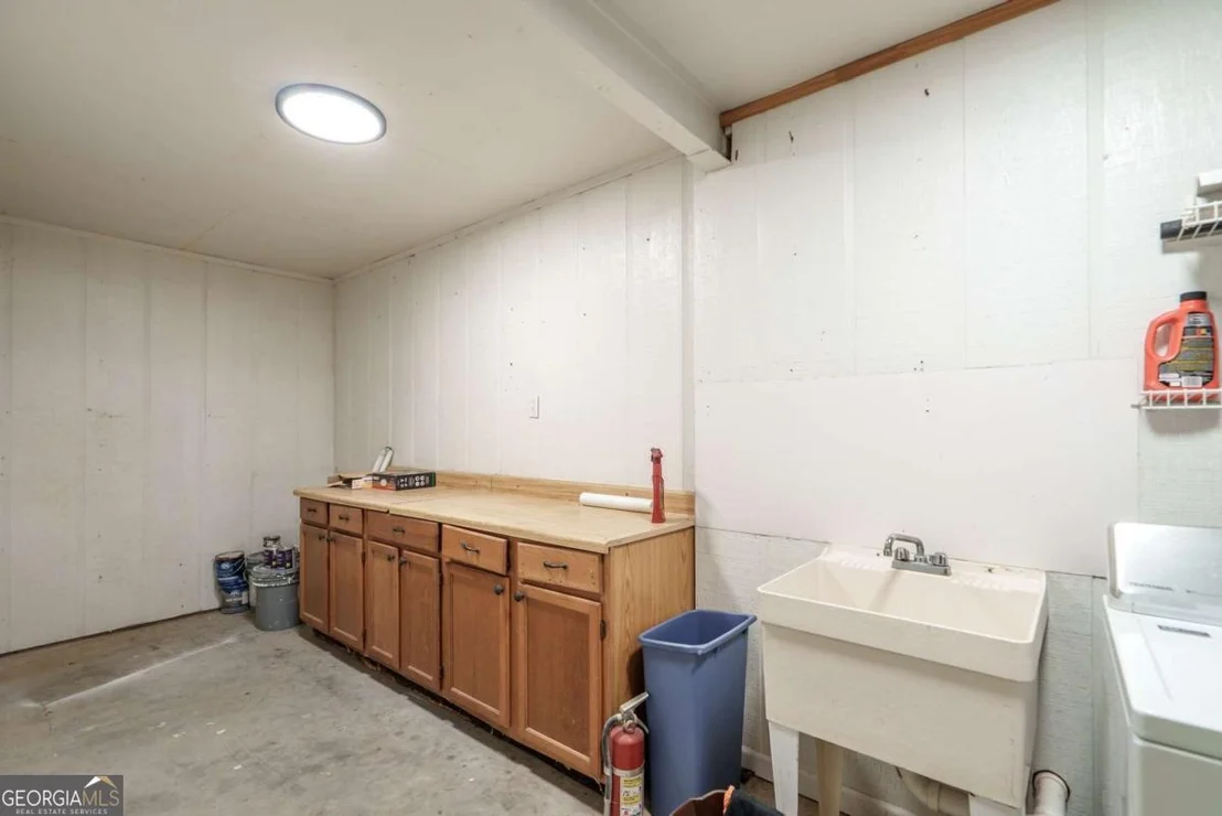 Photo of 1180 Green Briar Drive