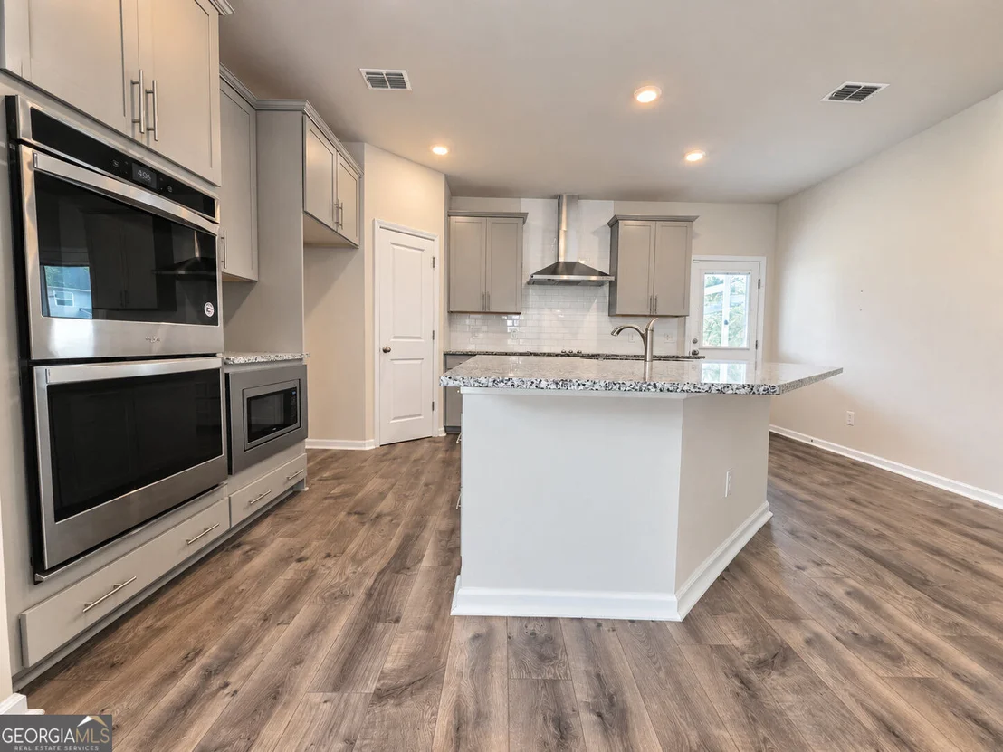 Photo of 183 Benelli Drive
