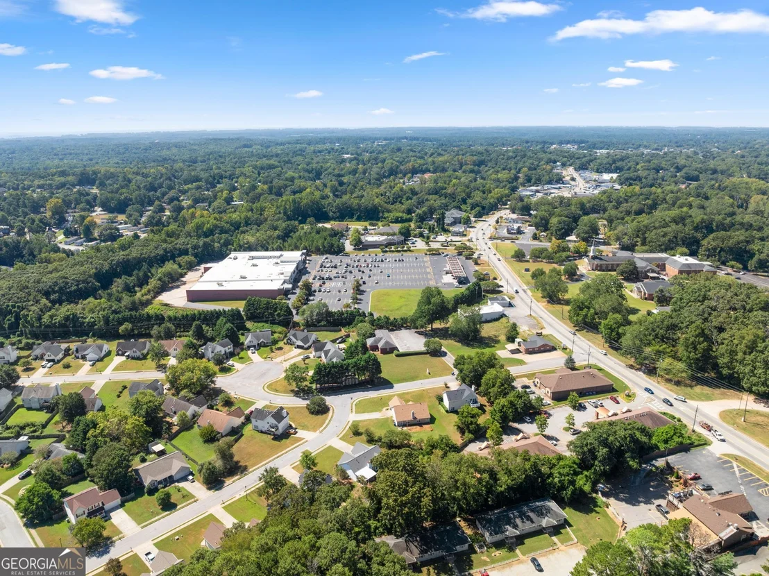 Photo of 302 Shenandoah Circle