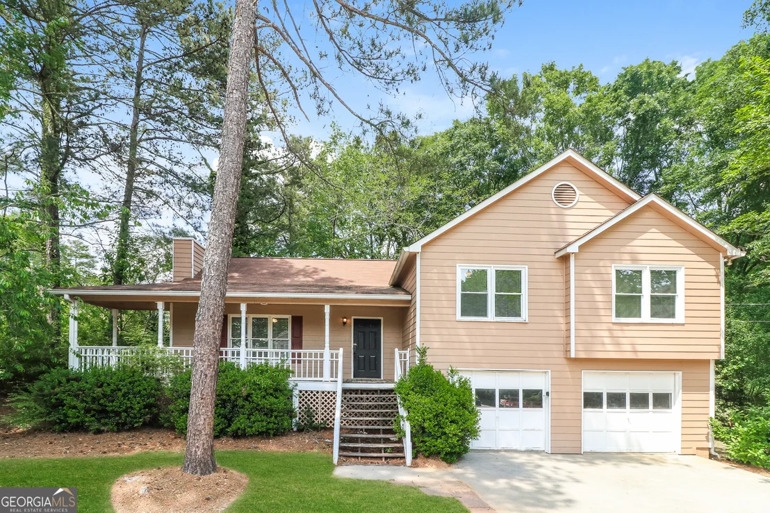Photo of 21 Willow Bend Drive
