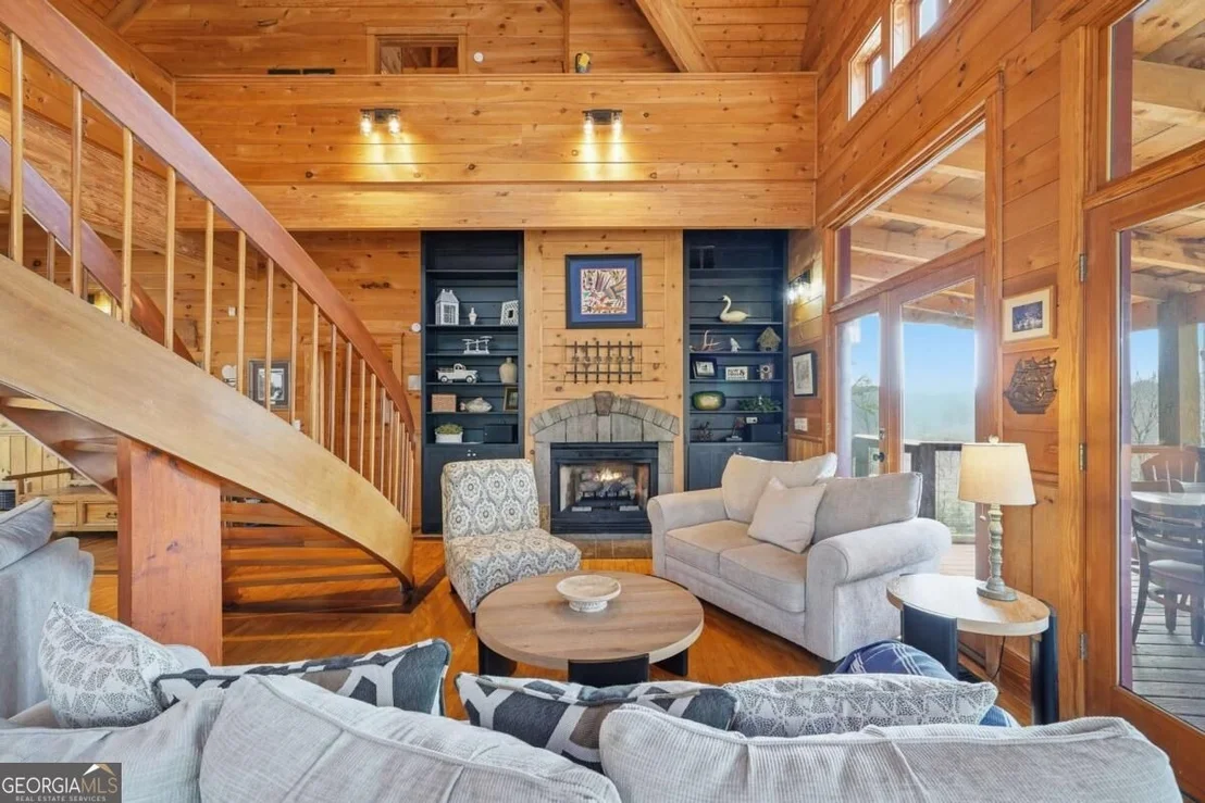 Photo of 153 Riverview Circle