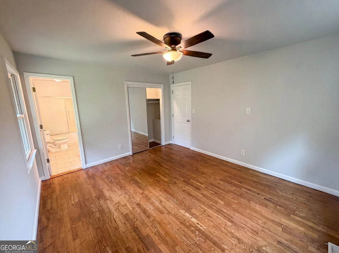 Photo of 5552 Pine Street