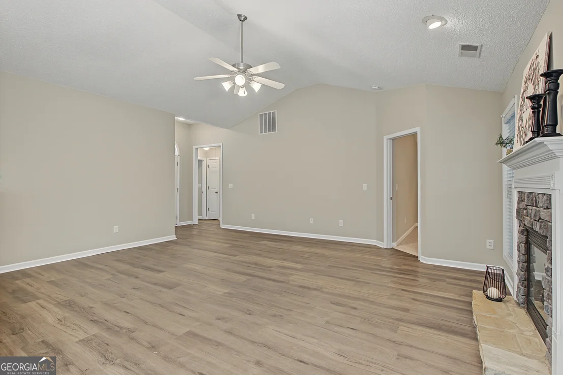 Photo of 70 Green Spring