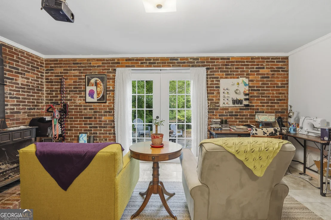 Photo of 1179 Matthews Place