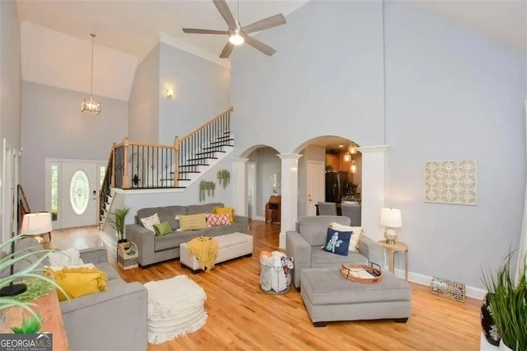 Photo of 121 Meadow Creek Circle