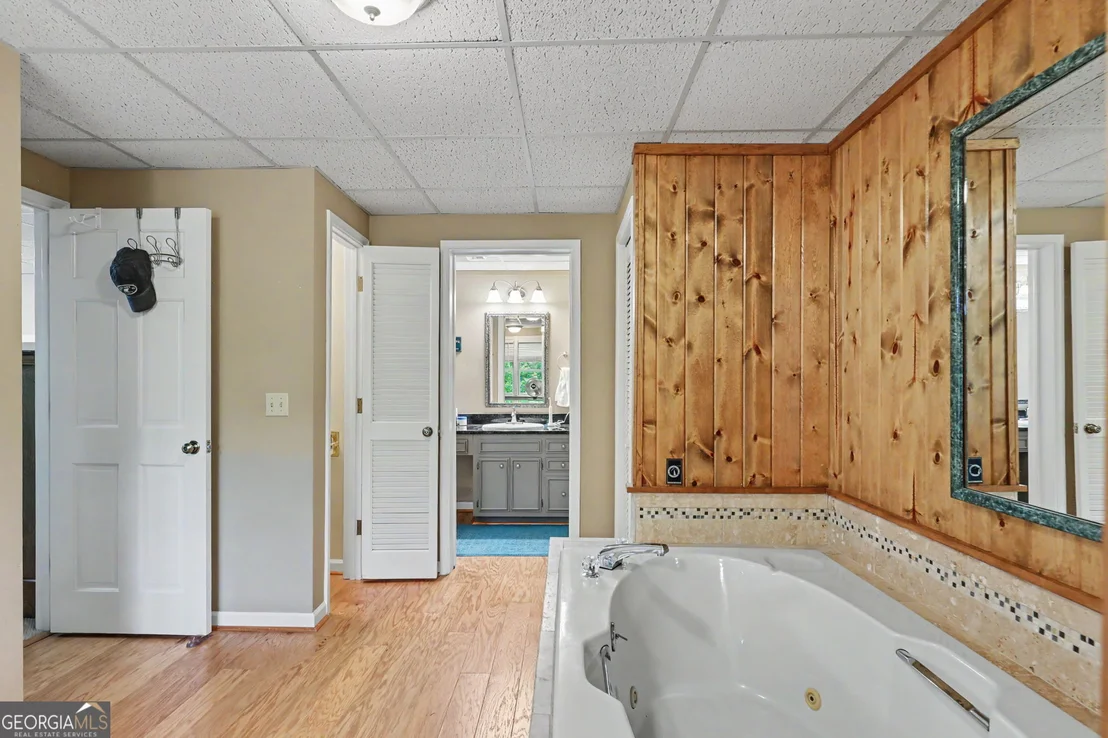 Photo of 854 Saddleback Circle