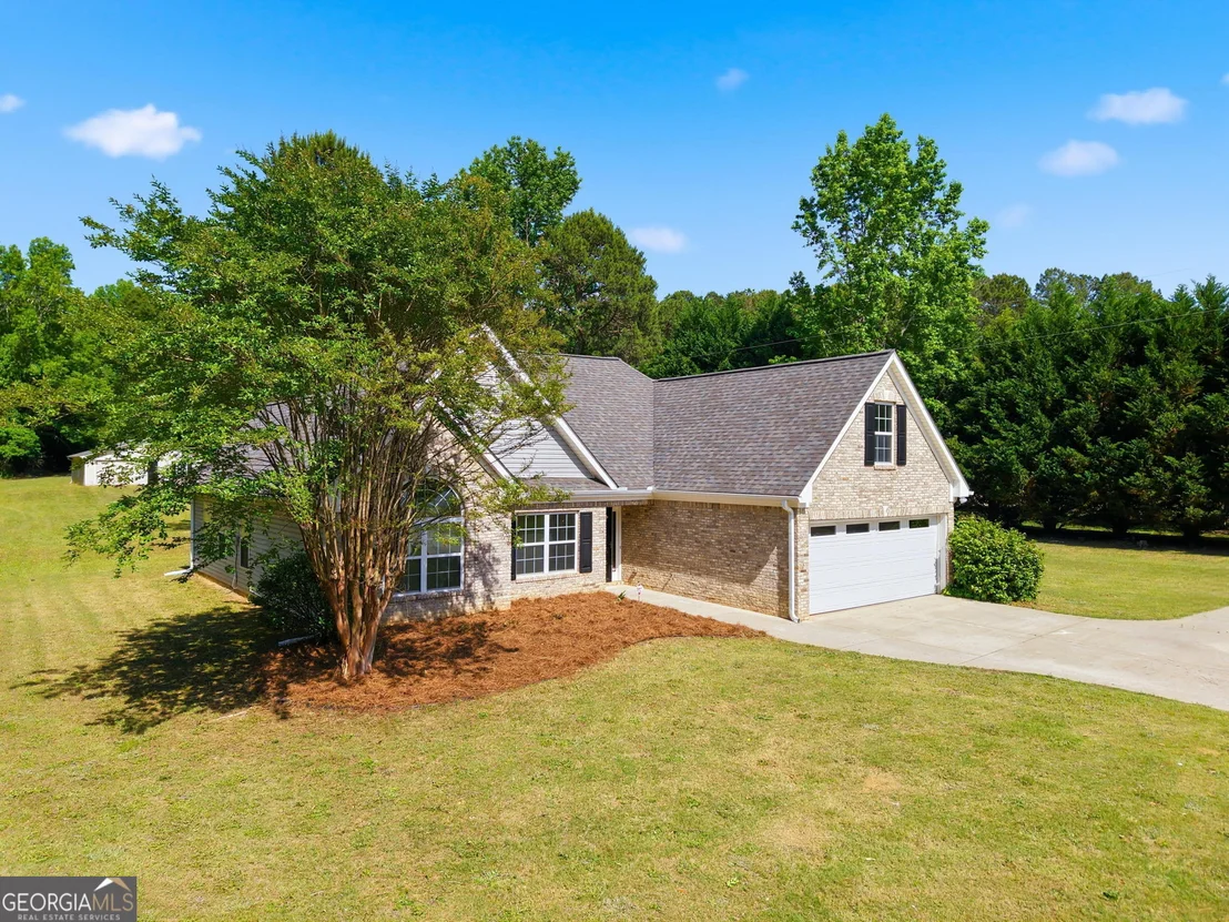Photo of 155 Oak Hill Circle