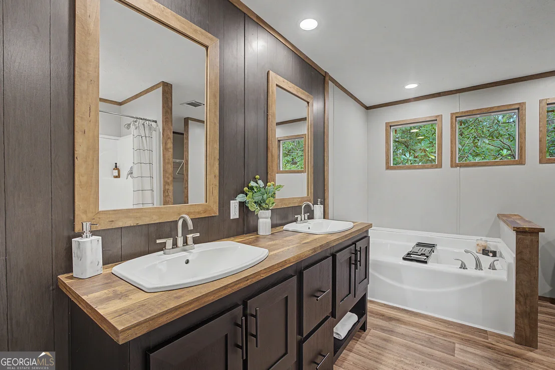 Photo of 416 Cook Road