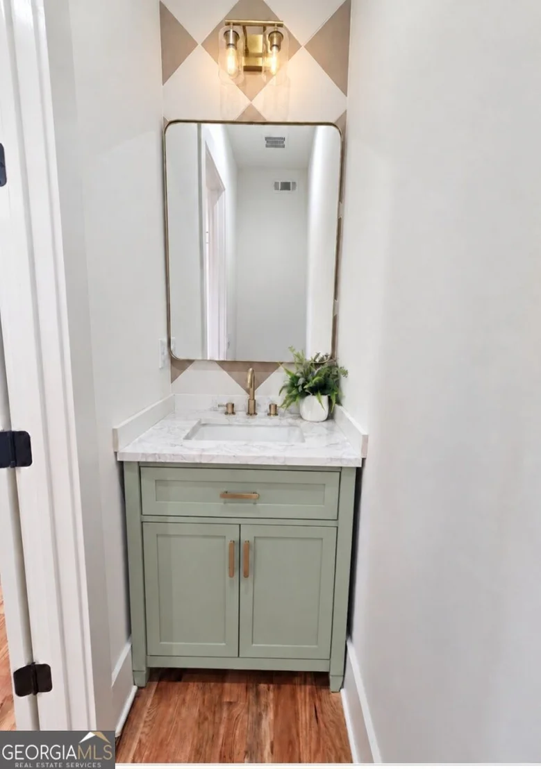 Photo of 63 Mortimer Street