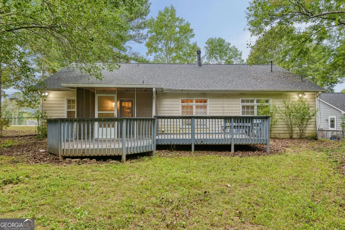 Photo of 2880 Highpoint Road
