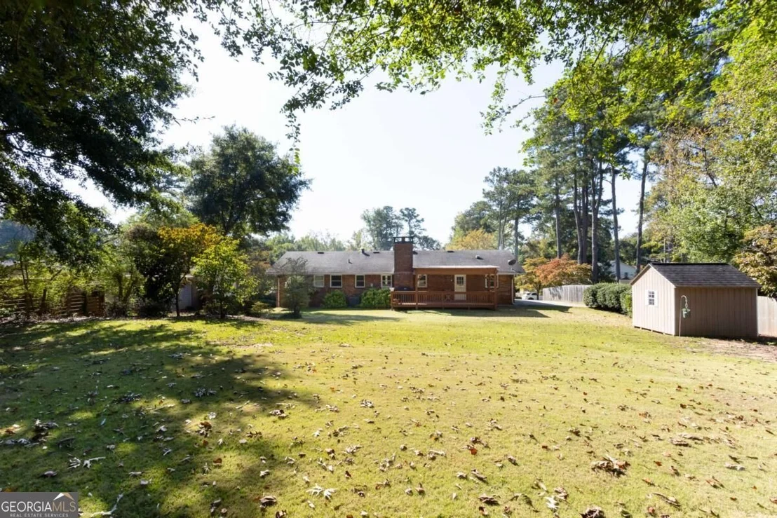 Photo of 461 Highview Drive SE