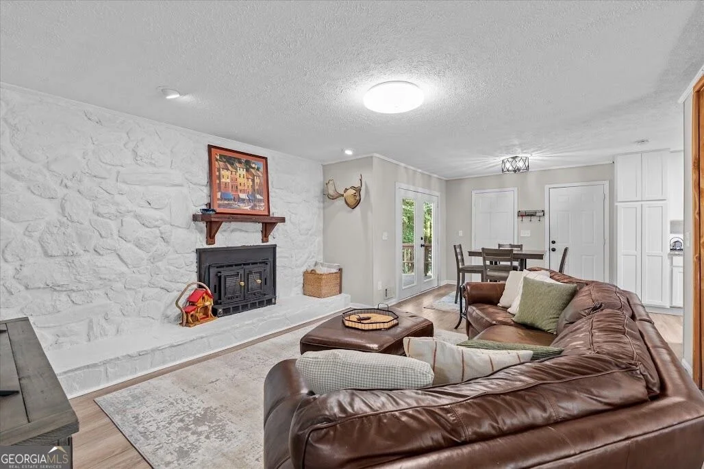 Photo of 215 Eldorado Drive