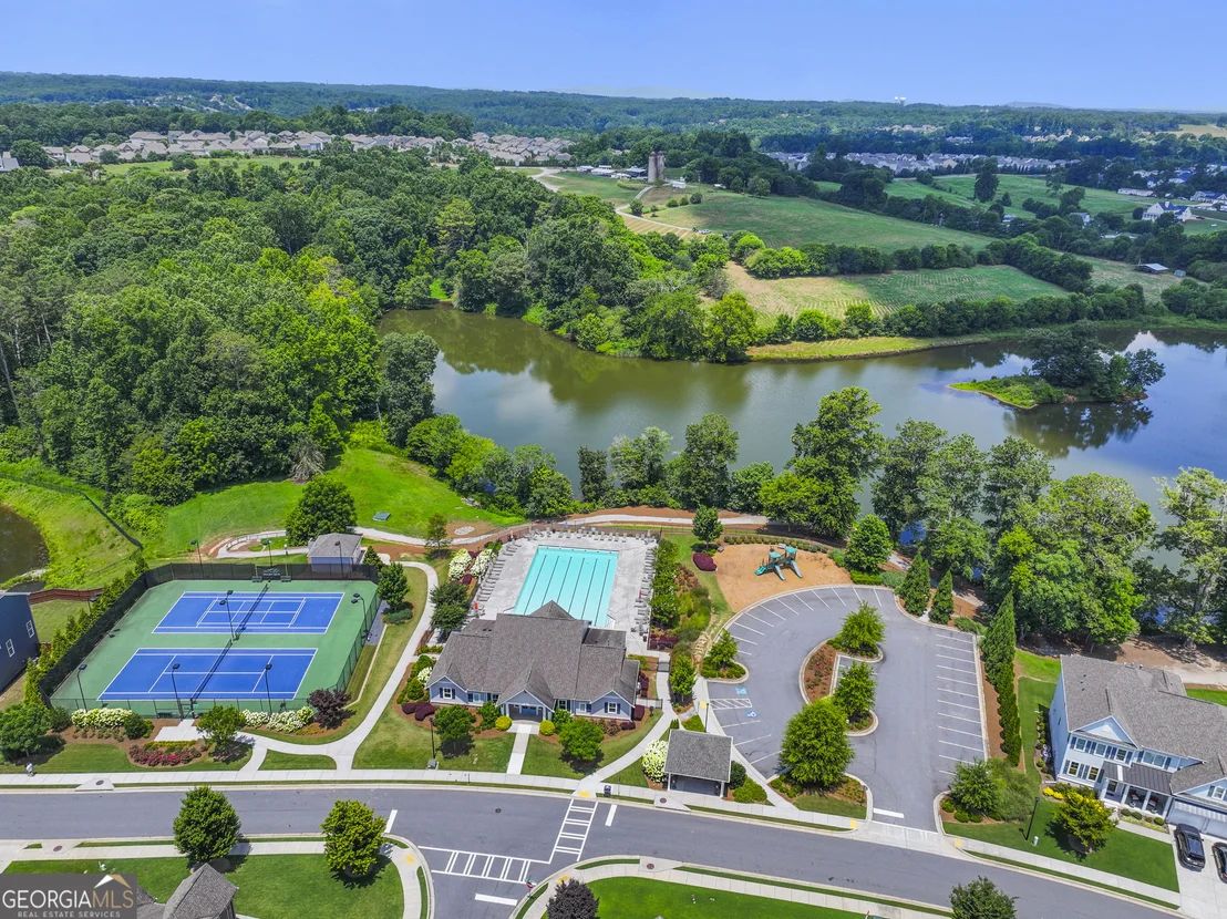 Photo of 710 Bridgeview Drive