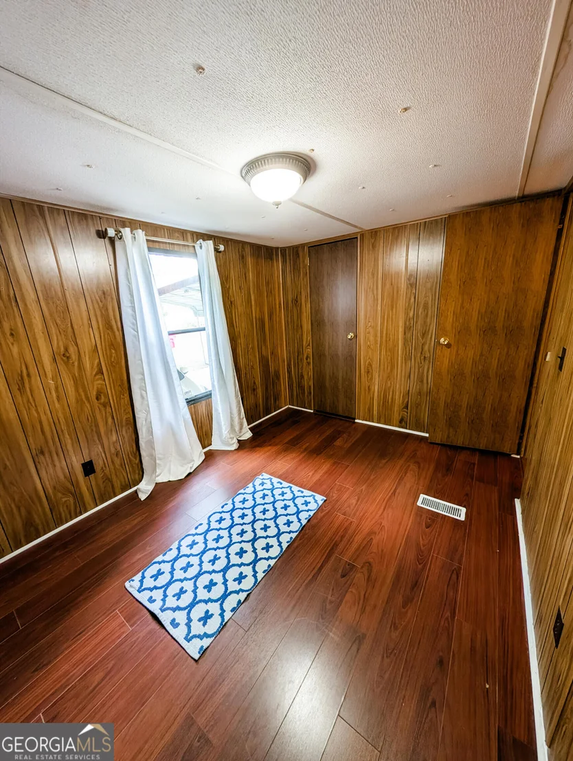 Photo of 3300 Hamlin Road
