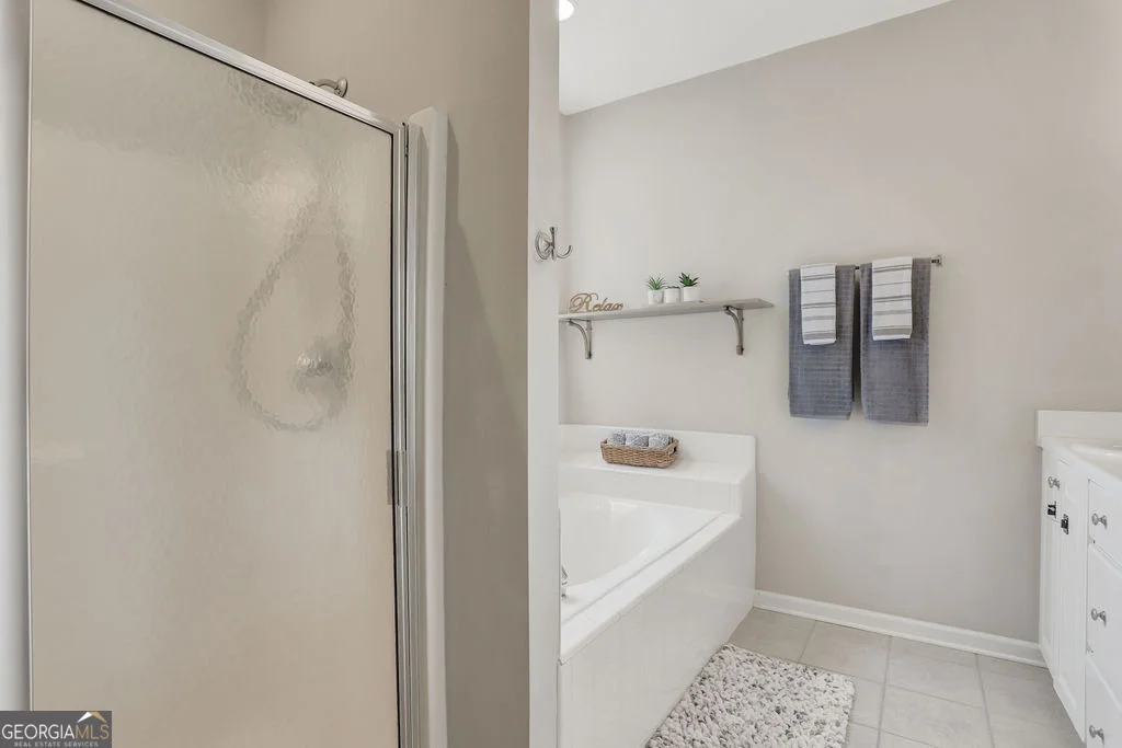 Photo of 210 Brown Thrush Road