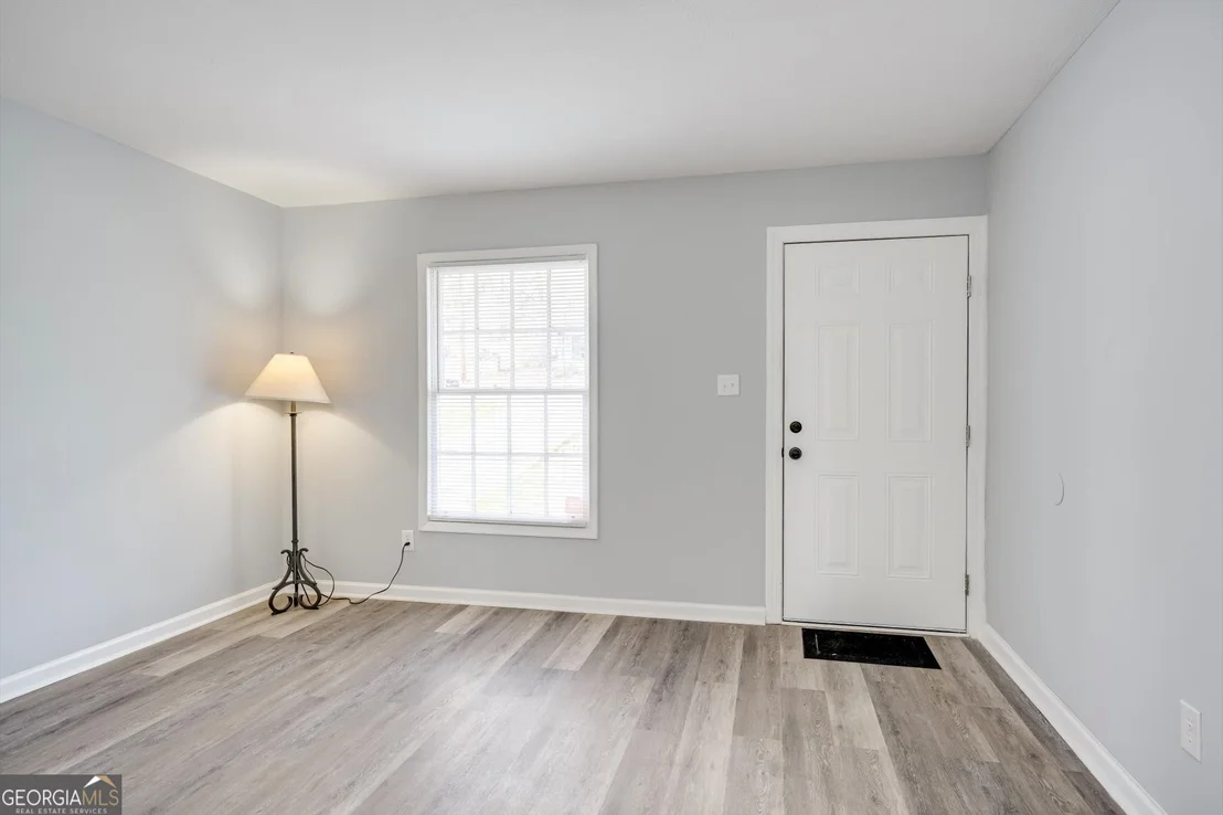 Photo of 2320 Mimosa