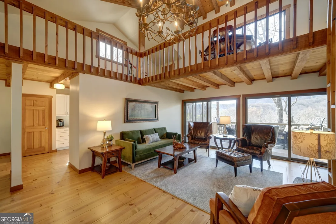 Photo of 100 Indian Pipe Drive