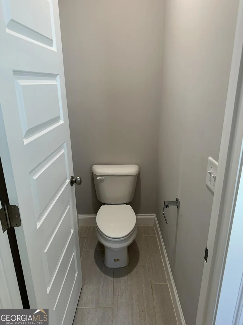 Photo of 325 Edgewater Drive