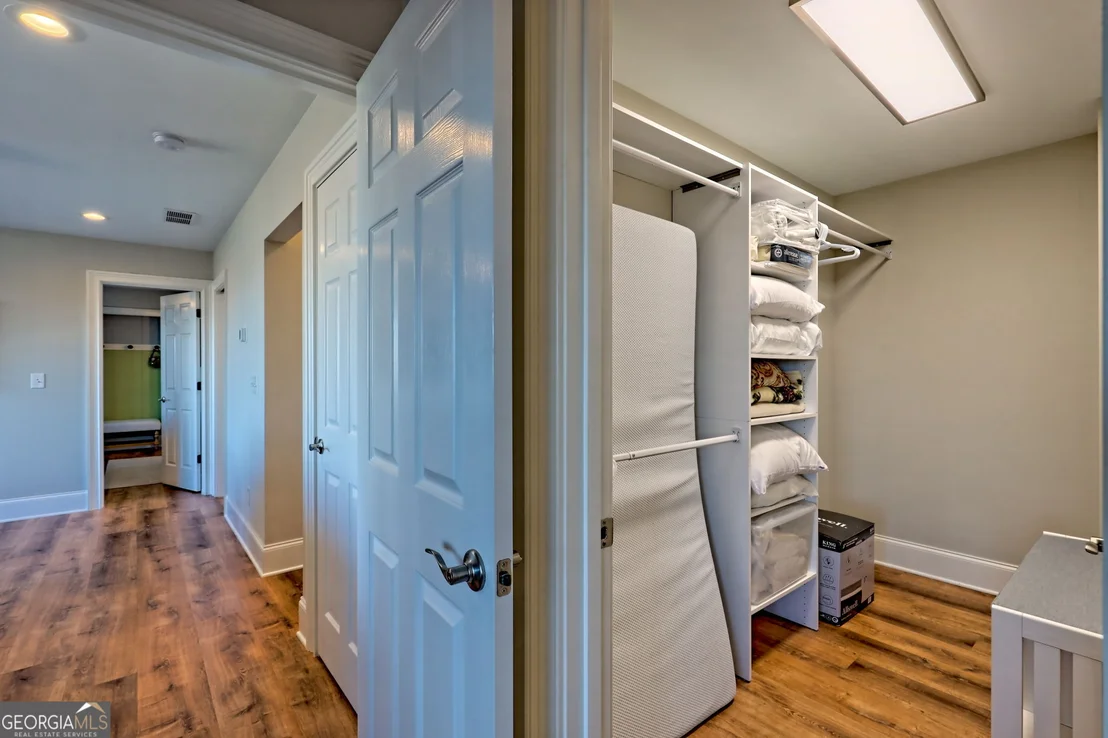 Photo of 916 Arbor Drive