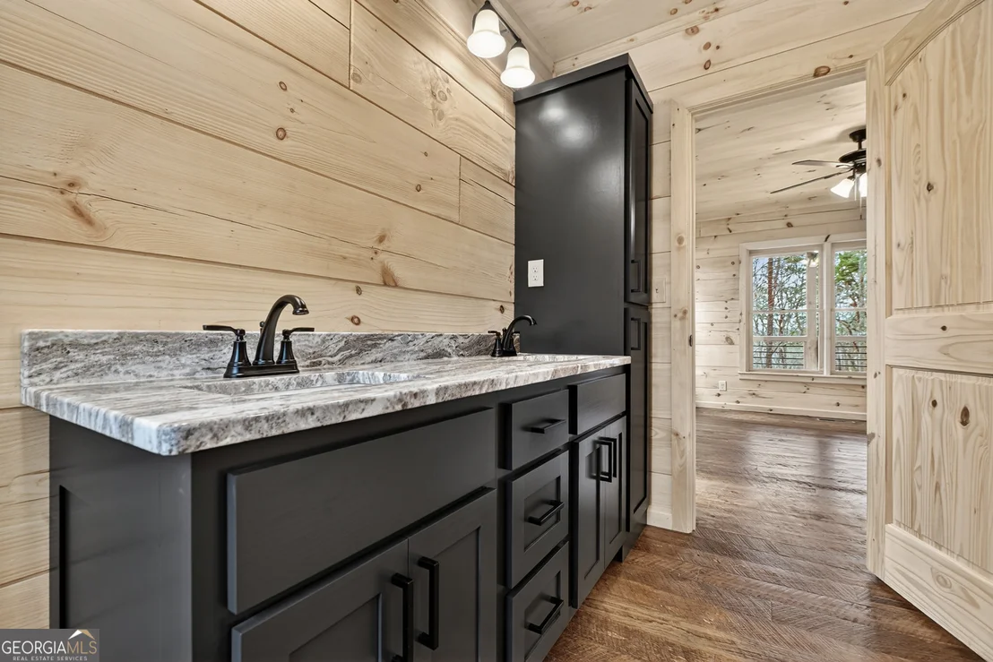 Photo of 962 Maggie Chapman Road