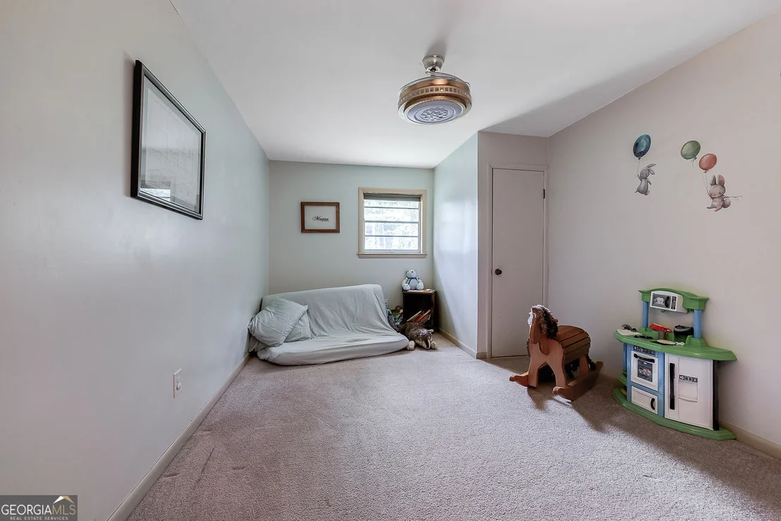 Photo of 1325 Pine Barren Road