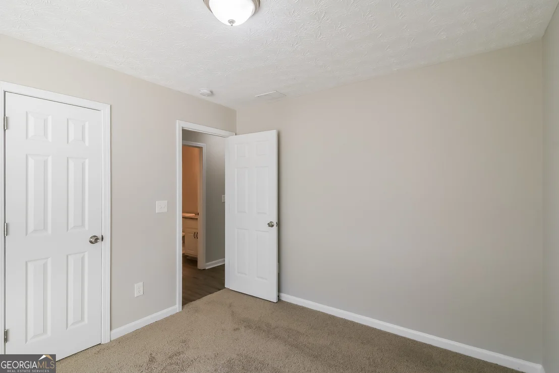 Photo of 80 E Lawn Drive