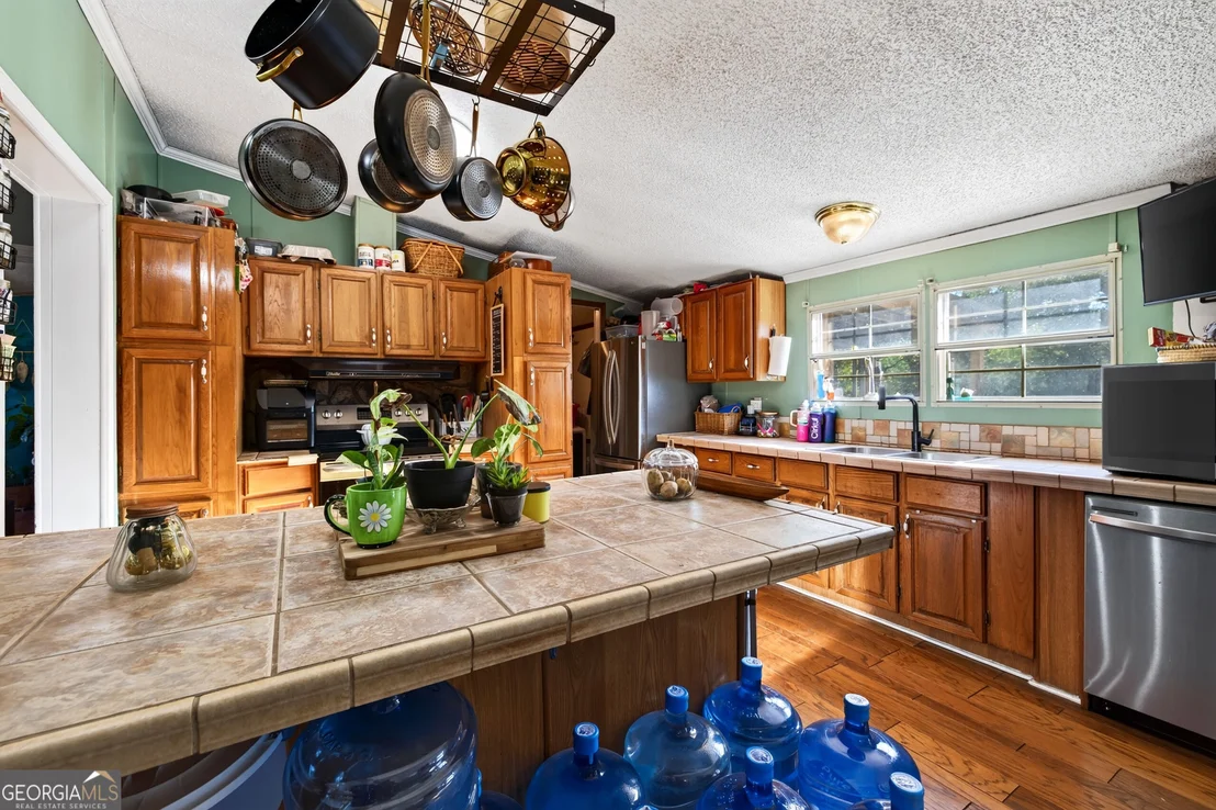 Photo of 2150 Centennial Road