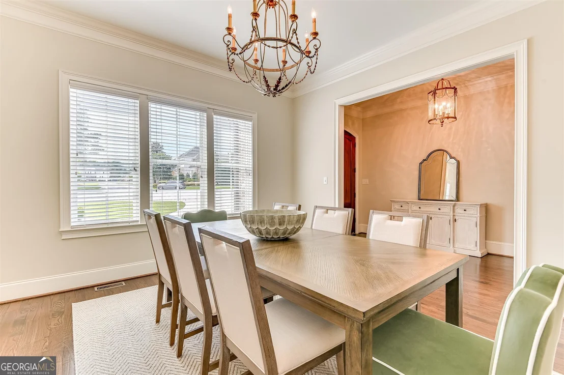 Photo of 1052 Emerald Place