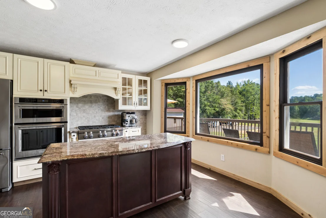 Photo of 2845 Hearn Road NW